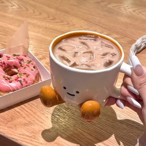 1pc 11.83oz Cute Little Feet Ceramic Cup with Spoon, Underglaze Cartoon Mug Water Cup Office Breakfast Cup, Suitable for Office, Home, Outdoor Picnic